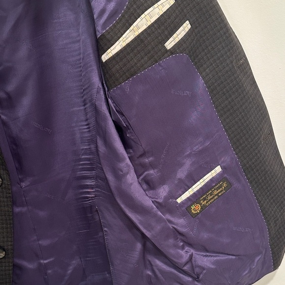 Elegant Black Checkered Men's Blazer - Picture 4 of 6